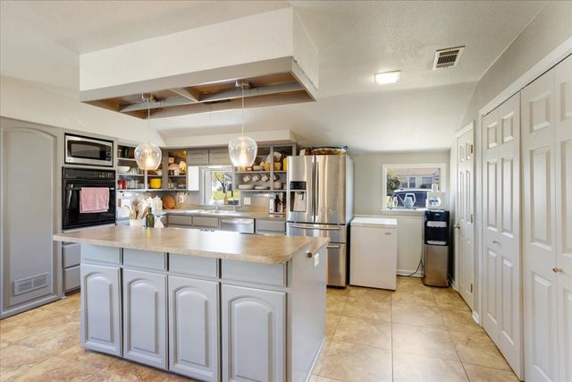 1526 N Lockhart Street, Sherman, TX 75092