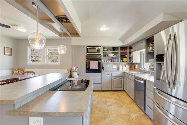 1526 N Lockhart Street, Sherman, TX 75092