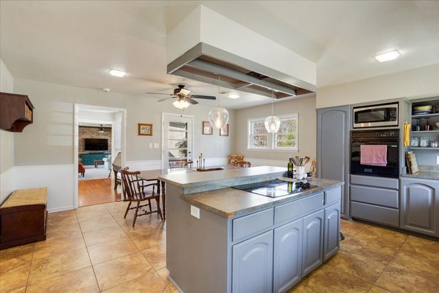 1526 N Lockhart Street, Sherman, TX 75092