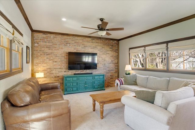 1526 N Lockhart Street, Sherman, TX 75092