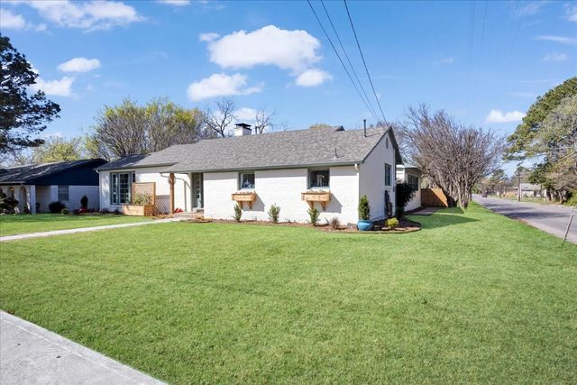 1526 N Lockhart Street, Sherman, TX 75092