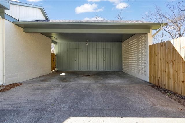 1526 N Lockhart Street, Sherman, TX 75092