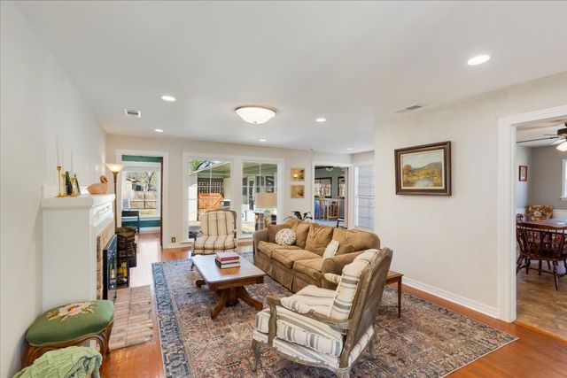 1526 N Lockhart Street, Sherman, TX 75092