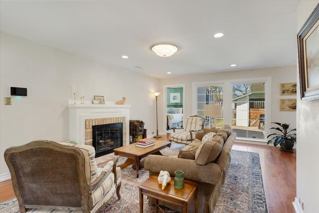 1526 N Lockhart Street, Sherman, TX 75092