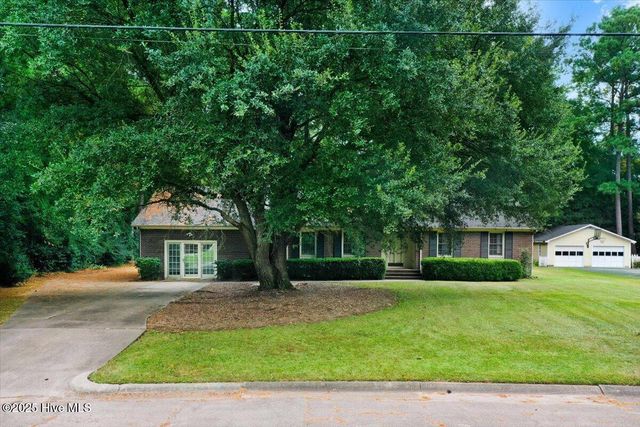 2407 Sparre Drive, Kinston, NC 28504