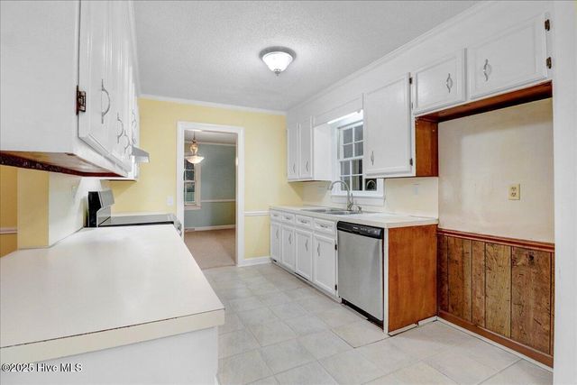 2407 Sparre Drive, Kinston, NC 28504