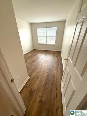 867 King Way, Upper Macungie Twp, PA 18031