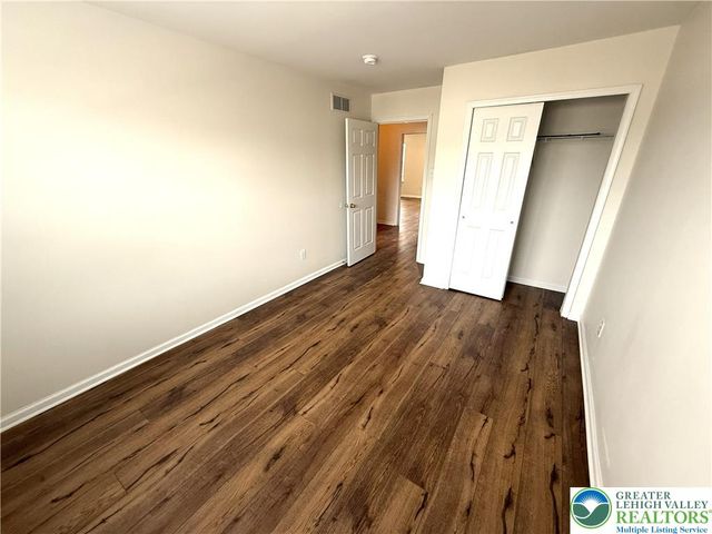 867 King Way, Upper Macungie Twp, PA 18031