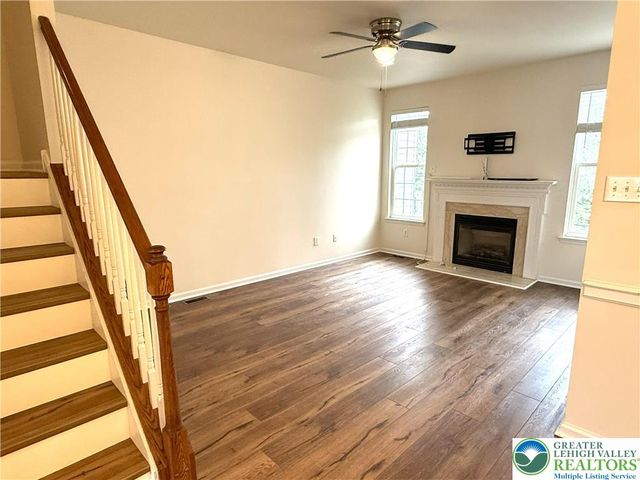 867 King Way, Upper Macungie Twp, PA 18031