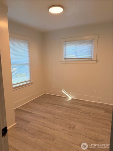 3837 E G St, Tacoma, WA 98404