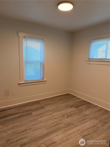 3837 E G St, Tacoma, WA 98404