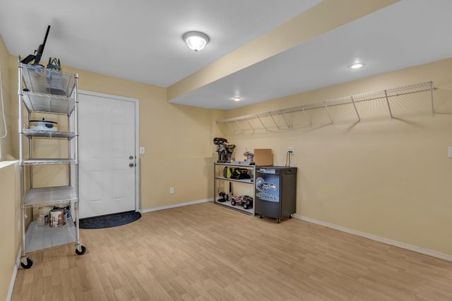 8716 N J Ct, Spokane, WA 99208