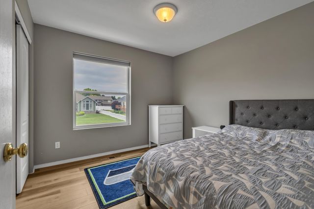 8716 N J Ct, Spokane, WA 99208