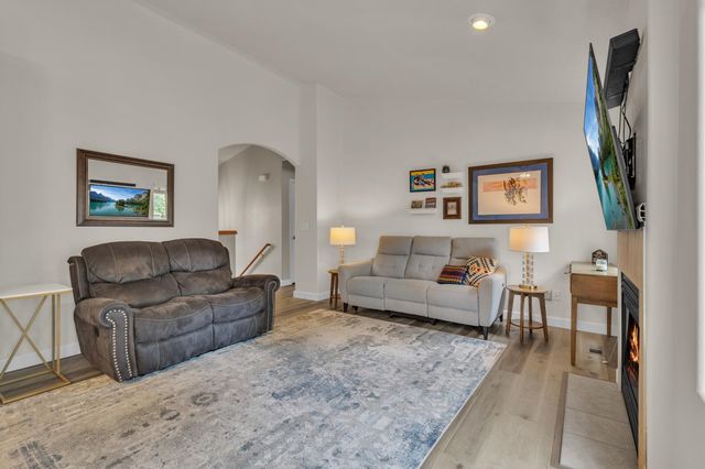 8716 N J Ct, Spokane, WA 99208