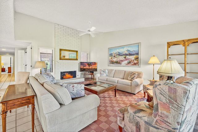 142 Camino Arroyo S, Palm Desert, CA 92260