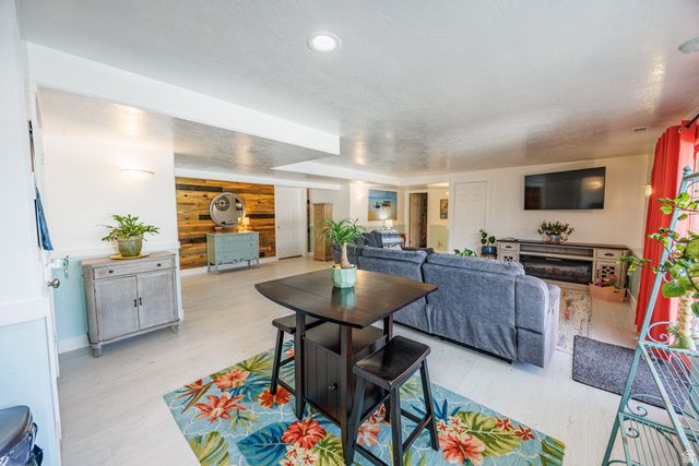 9995 S CADDIE CIR, South Jordan, UT 84009