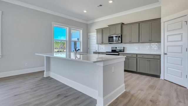 114 Coastline Street, Ridgeville, SC 29472