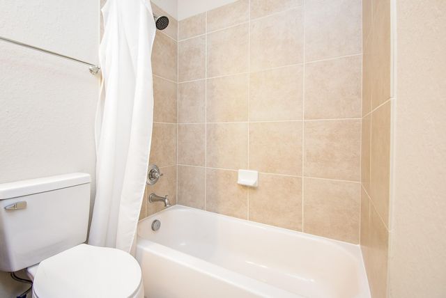 5506 Lockwood Bend Lane, Sugar Land, TX 77479