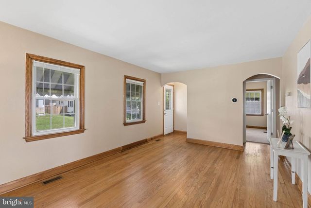 1914 QUEENSWAY, Baltimore, MD 21222