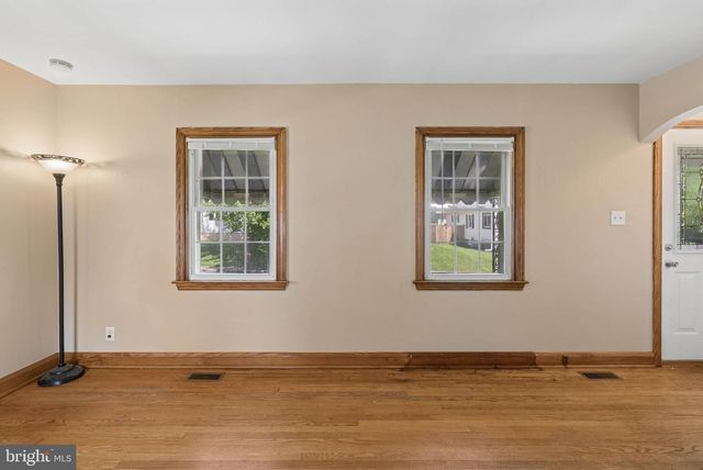 1914 QUEENSWAY, Baltimore, MD 21222
