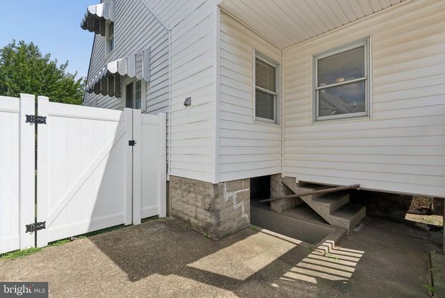 1914 QUEENSWAY, Baltimore, MD 21222