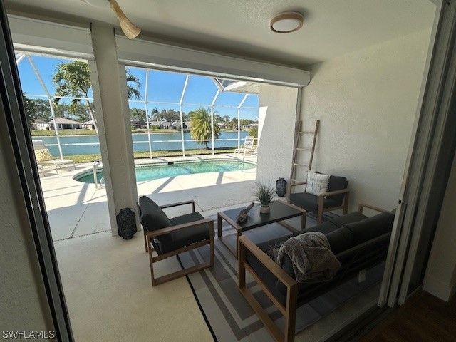 430 Crossfield CIR, Naples, FL 34104