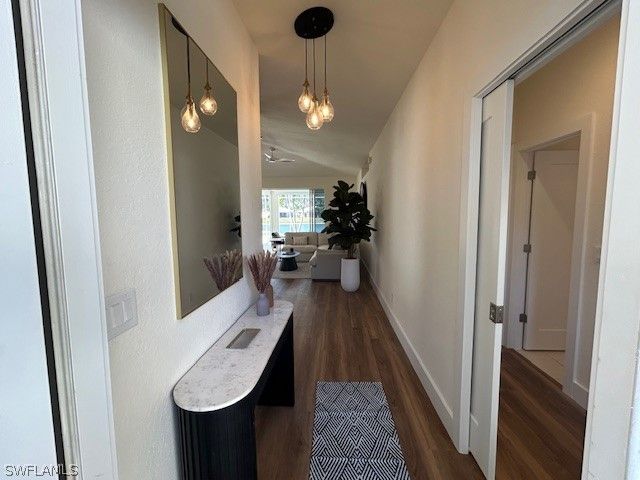 430 Crossfield CIR, Naples, FL 34104