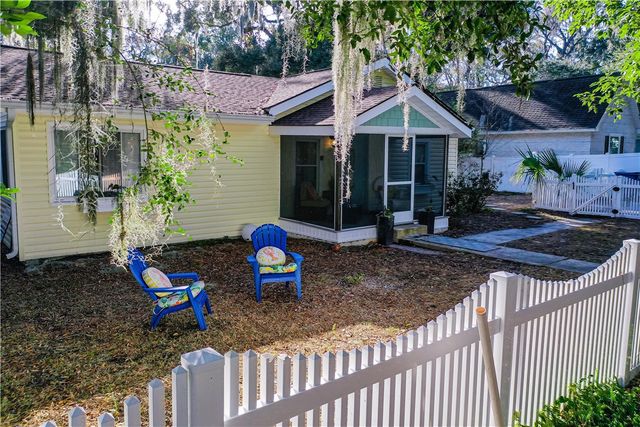 419 Pine Street, St Simons Island, GA 31522