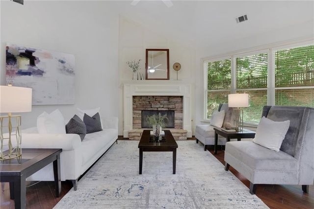 3609 Summit Oaks Drive NE, Roswell, GA 30075