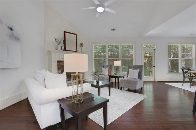3609 Summit Oaks Drive NE, Roswell, GA 30075