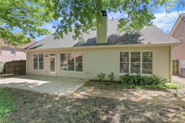 3609 Summit Oaks Drive NE, Roswell, GA 30075