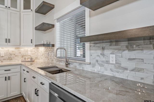 16919 Sawyer Way, Lindale, TX 75771