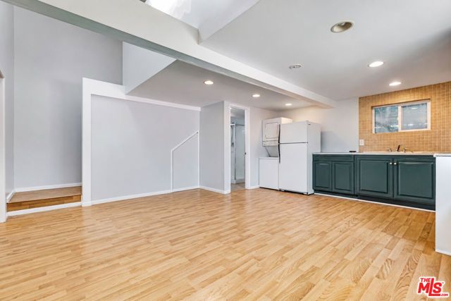 5021 W 129th Street, Hawthorne, CA 90250
