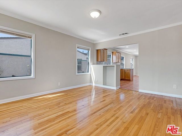 5021 W 129th Street, Hawthorne, CA 90250