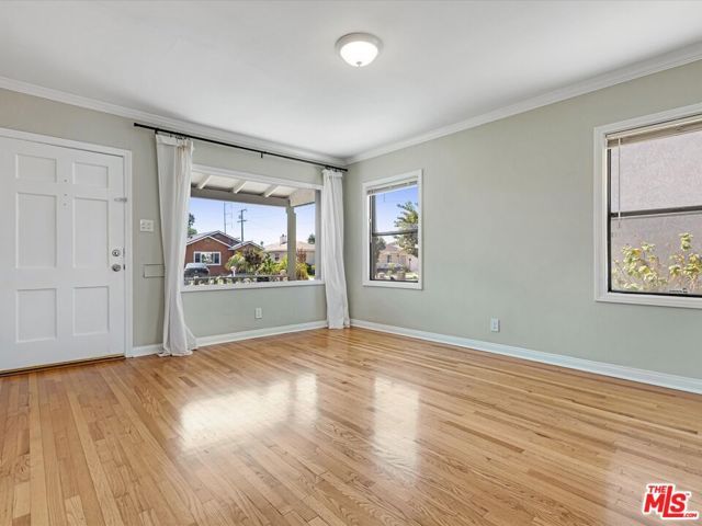 5021 W 129th Street, Hawthorne, CA 90250