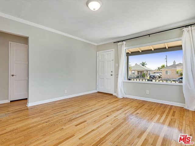 5021 W 129th Street, Hawthorne, CA 90250