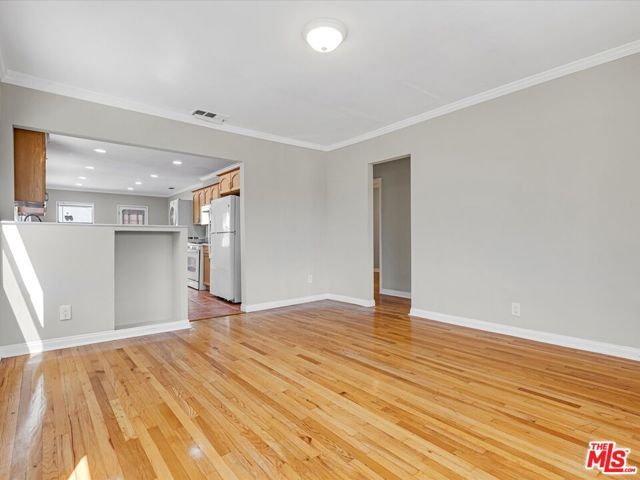 5021 W 129th Street, Hawthorne, CA 90250