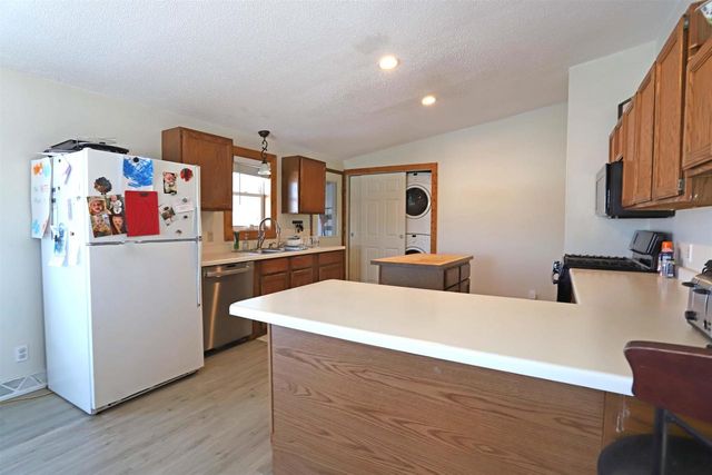 N3211 County Road G, Mauston, WI 53948