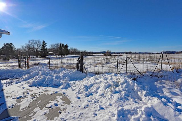 N3211 County Road G, Mauston, WI 53948