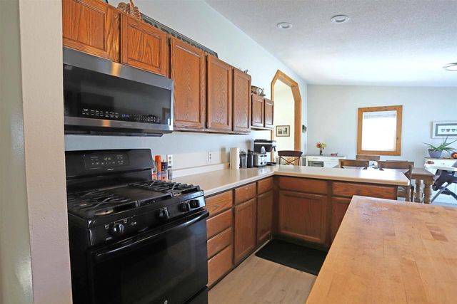 N3211 County Road G, Mauston, WI 53948