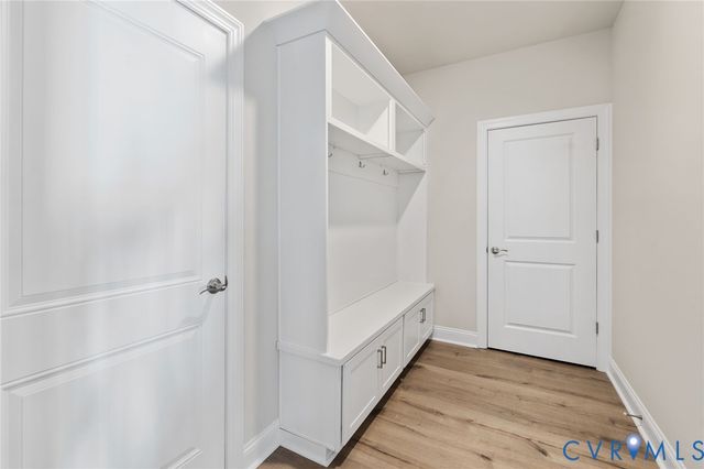 3908 Lyons Mill Ln, Glen Allen, VA 23059