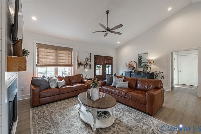 15091 Carriage House Ct, Amelia Courthouse, VA 23002