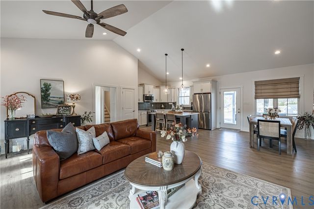 15091 Carriage House Ct, Amelia Courthouse, VA 23002