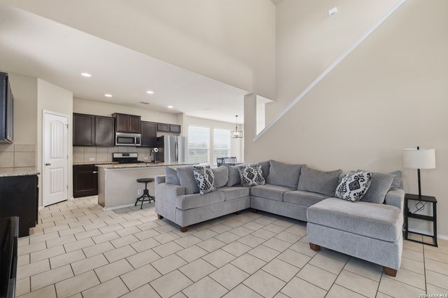 678 Sage Thrasher, San Antonio, TX 78253