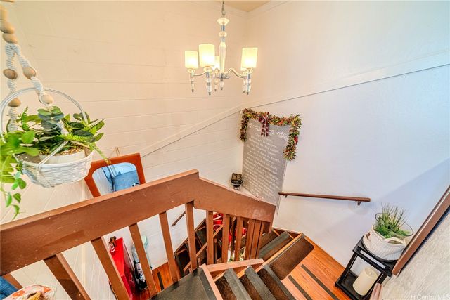 2203 Young Street, Honolulu, HI 96826