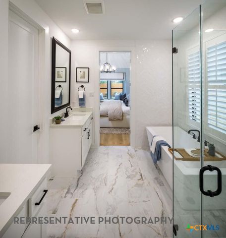 233 Rightfield Drive, Liberty Hill, TX 78642