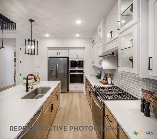 233 Rightfield Drive, Liberty Hill, TX 78642