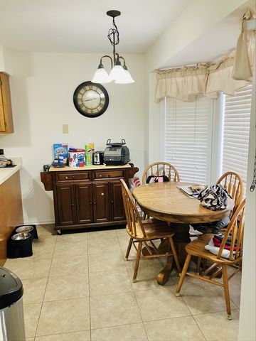 3524 Willowview Court, Aurora, IL 60504