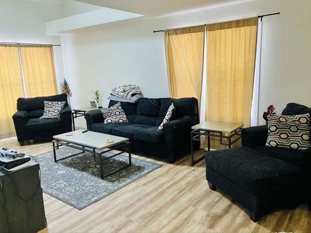 3524 Willowview Court, Aurora, IL 60504