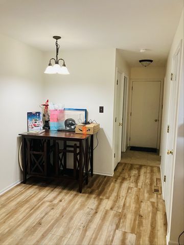 3524 Willowview Court, Aurora, IL 60504